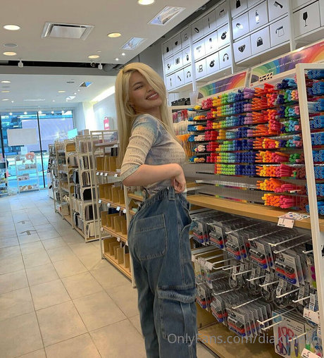 diakimeko high quality pornstar picture