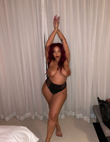 Mia Marion model pretty photos