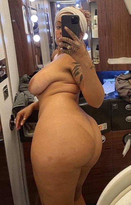 Mia Marion model sex images