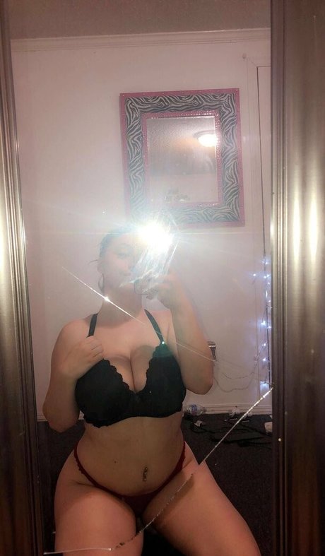 dessziiixx star naked img