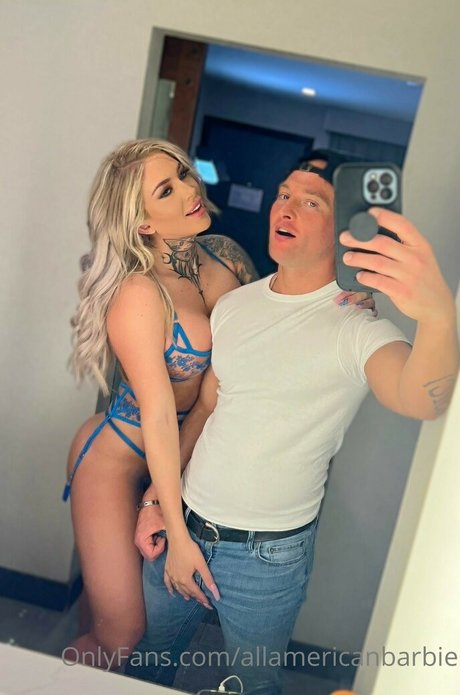 Christina Savoy exclusive actress pictures