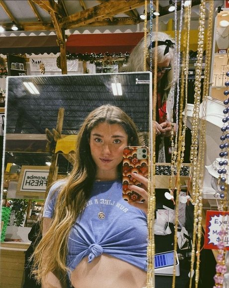 _Brooklyn Babe pretty pornstar img