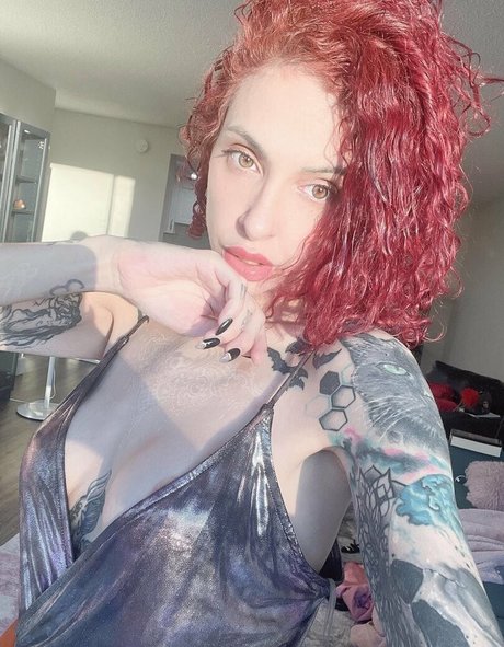 vanpsuicide nice actress gallery