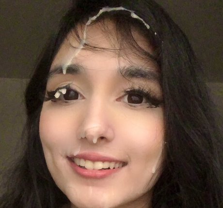 hinawynne model beautiful img