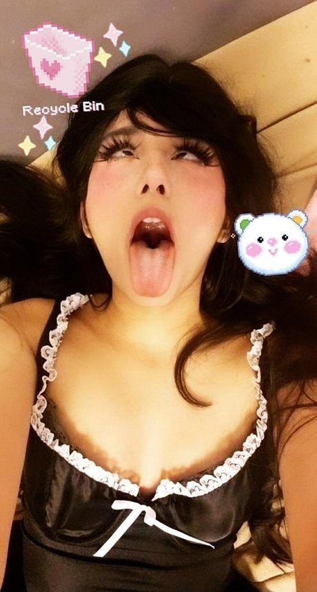 hinawynne model pornographic photo