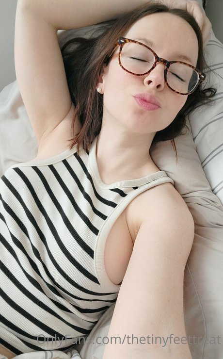 Tiny feet treat pornstar hot image