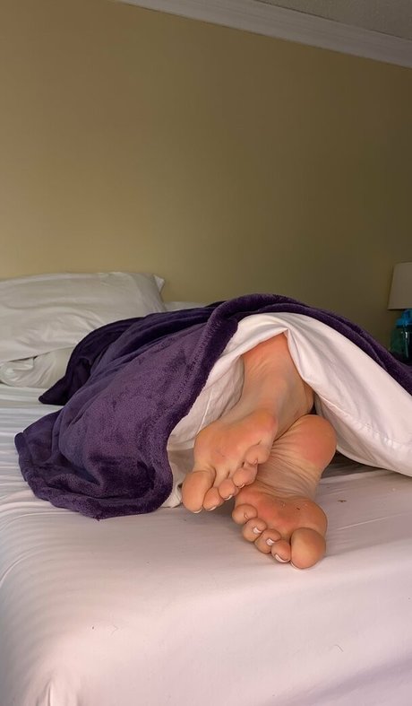 Goddess Tall Tasha adult star photos