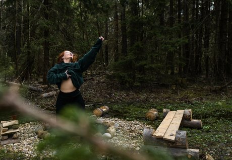 fleamx model naked images