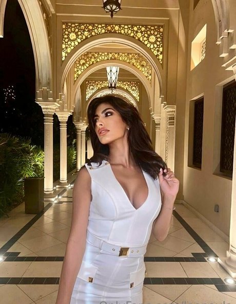 leonayla star beautiful pic