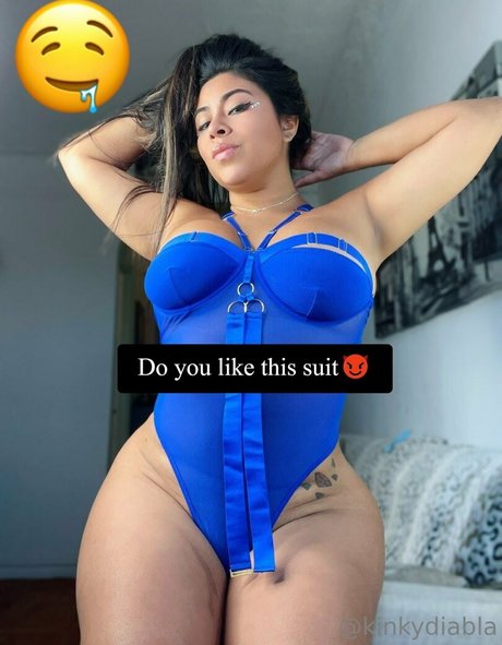 kinkydiabla star top picture