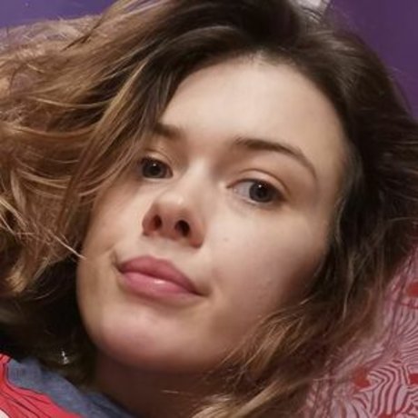 Levana Banana model free pic