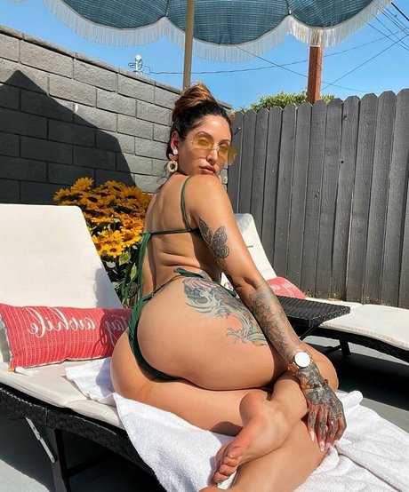 Misty Mason model hot photos