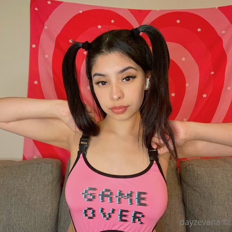 dayzevana art model galleries