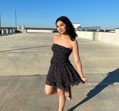 dayzevana nudes actress pics