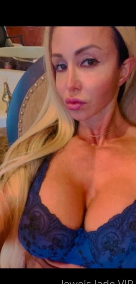 Jewels Jade model art images