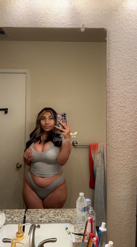 Ahegaojen nudes star image