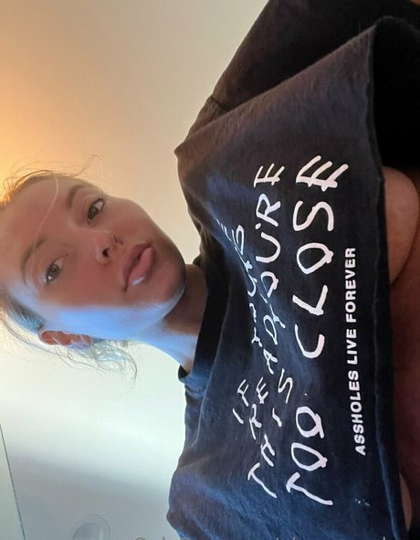 alyssamarkey erotic star photo