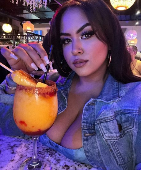 beautiful tits onlyfans xxx pic