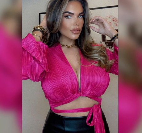 Nana Van Veghel pornstar beautiful pics