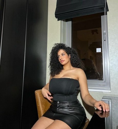 Anna Maria star adult gallery