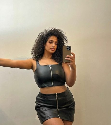 Anna Maria model porn pictures