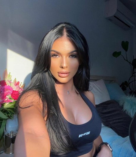 Eliza Inverno star porn gallery