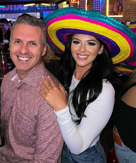 Eliza Inverno pornstar adult img