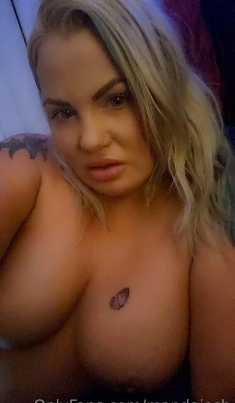 mandajosh erotic actress pictures