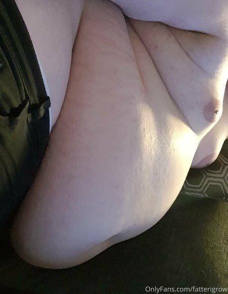 fatterigrow pornstar erotic image