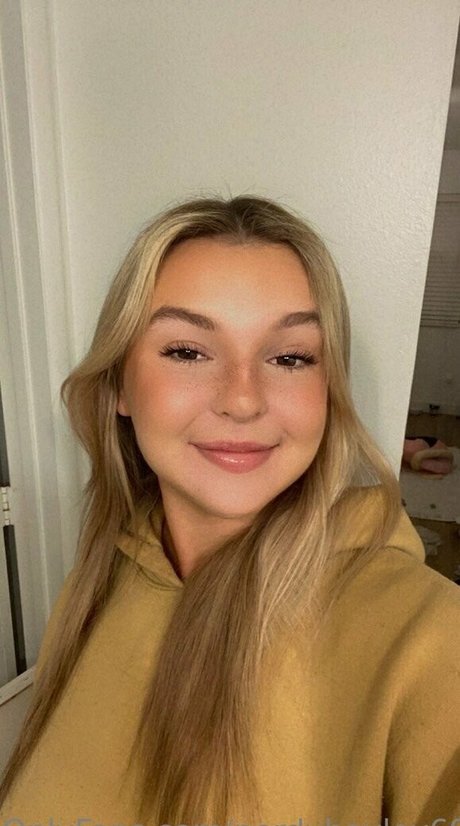 nerdyhayley69 beautiful star image