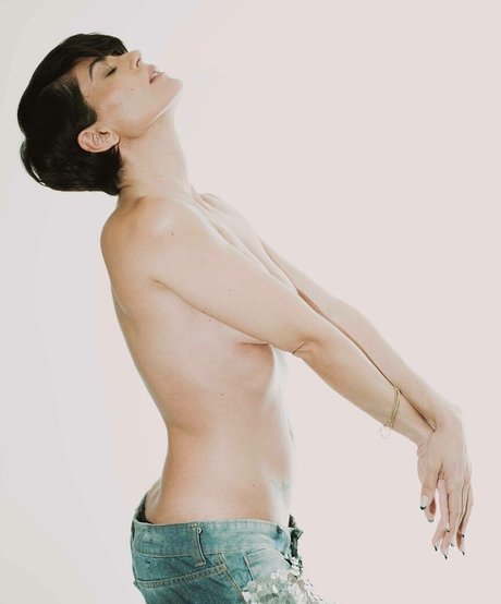 Carol Castro nudes model image