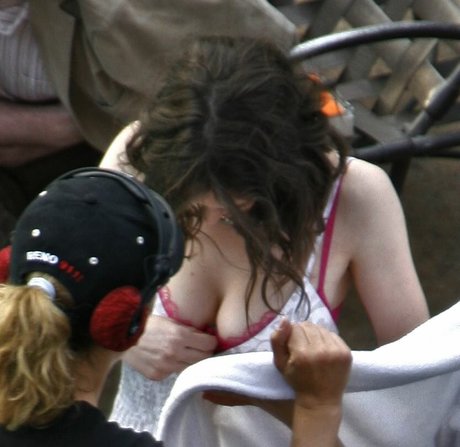 Winona Ryder star beautiful image