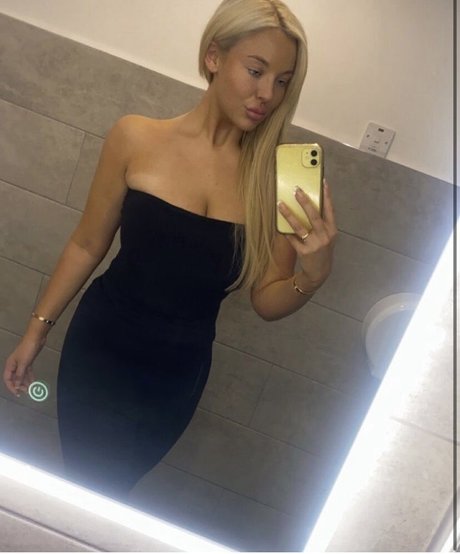 Anna Curley pornstar pretty gallery