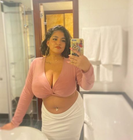 Boa Hancock star naked photo