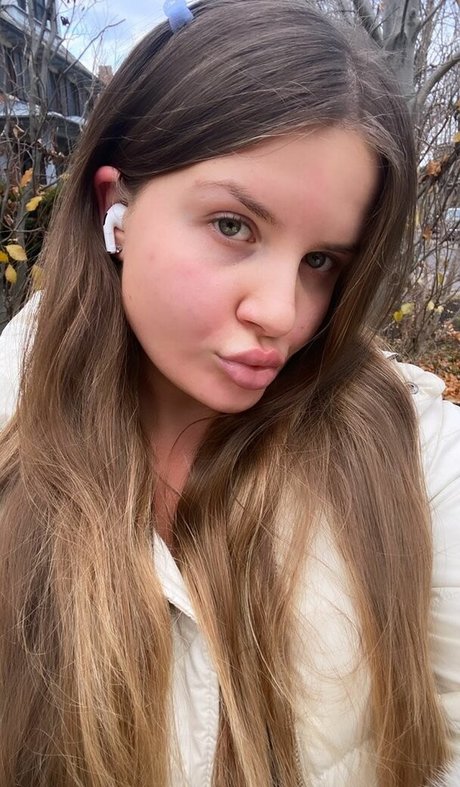 Elizabeth M star free images