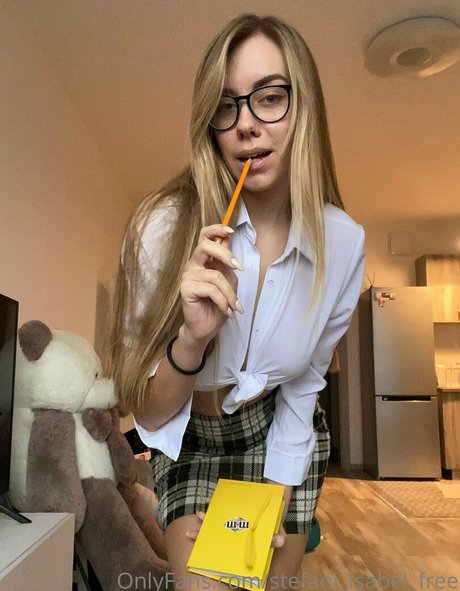 stefani isabel free adult model image