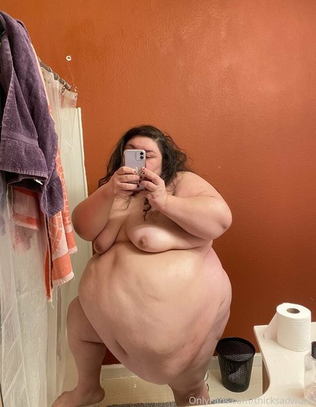 horny onlyfans pretty image