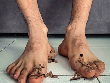 giant pablo sexy model image