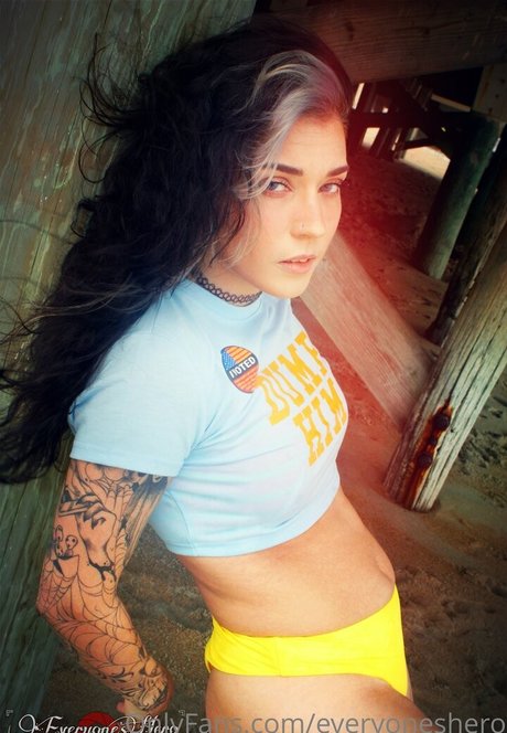 everyoneshero erotic pornstar galleries