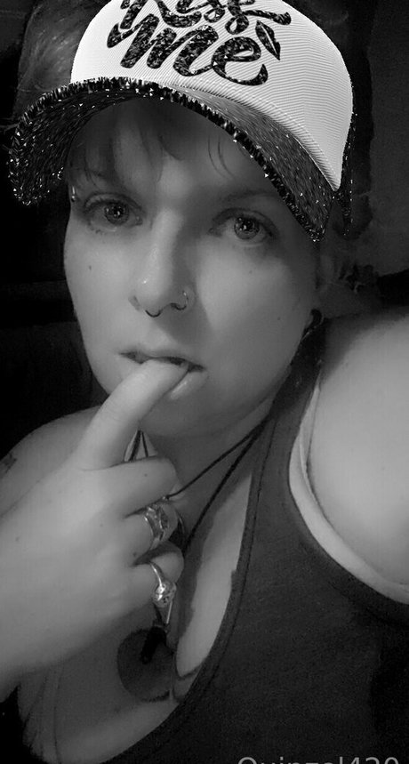 quinzel420 model sex photos