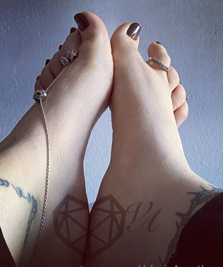 val acanthus sex star images