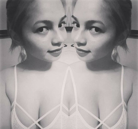 Sheila Snow model best pictures