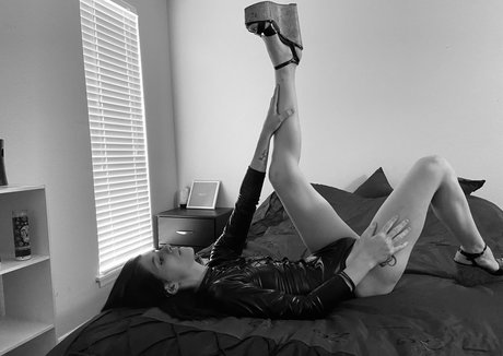 prettypixie113 sex model img