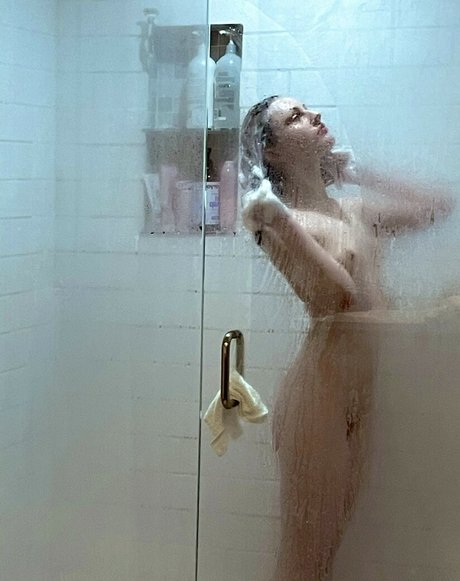 Mystikilla beautiful actress img