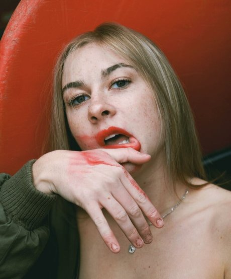 Casey Nixon model erotic pics