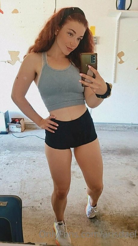 arisdael star naked pic