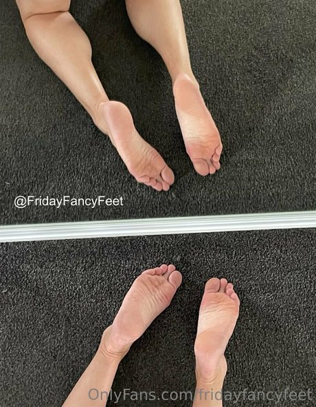 fridayfancyfeet nice pornstar pic
