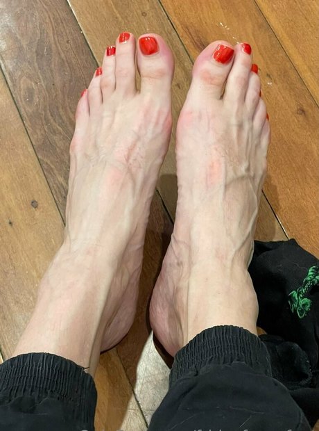 fridayfancyfeet pornographic star photos