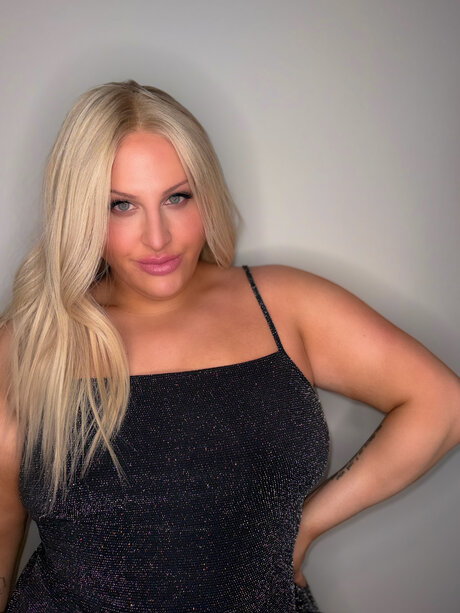 naomiplatinum pornstar pretty image