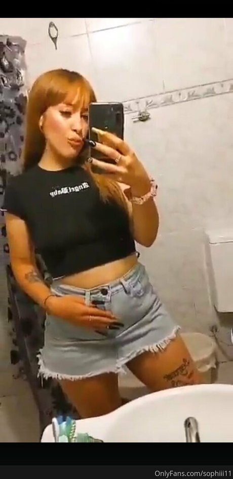 ssophhie pretty model img